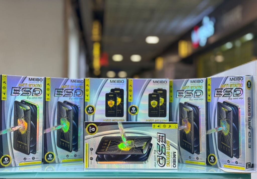 Meebo tempereed Glass karol bagh Tempered Glass